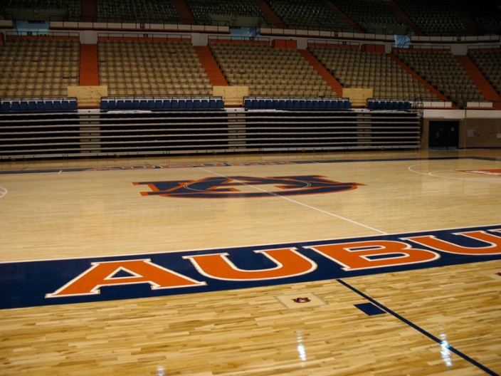 Beard Eaves Memorial Coliseum 00