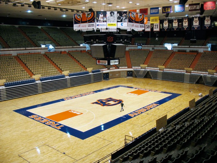 Beard Eaves Memorial Coliseum 03