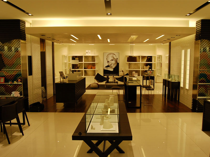 Tous Showroom Boutique 12